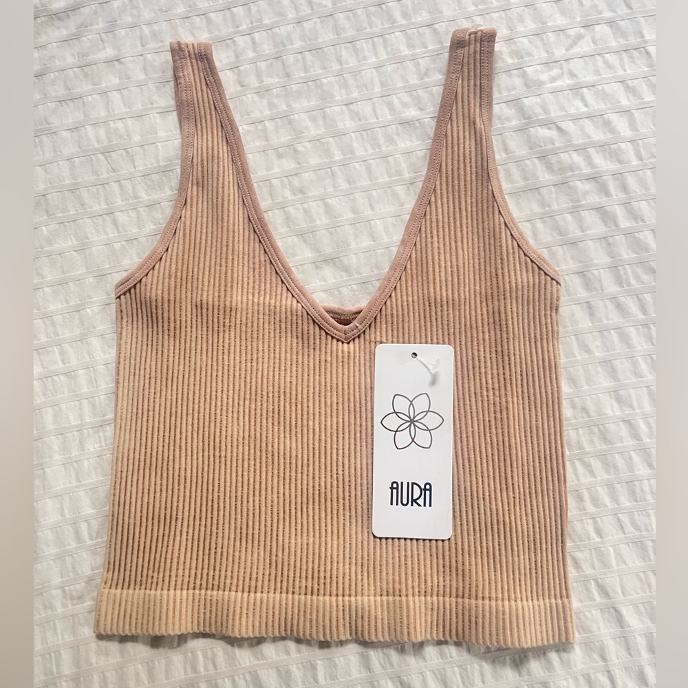 Aura tank top